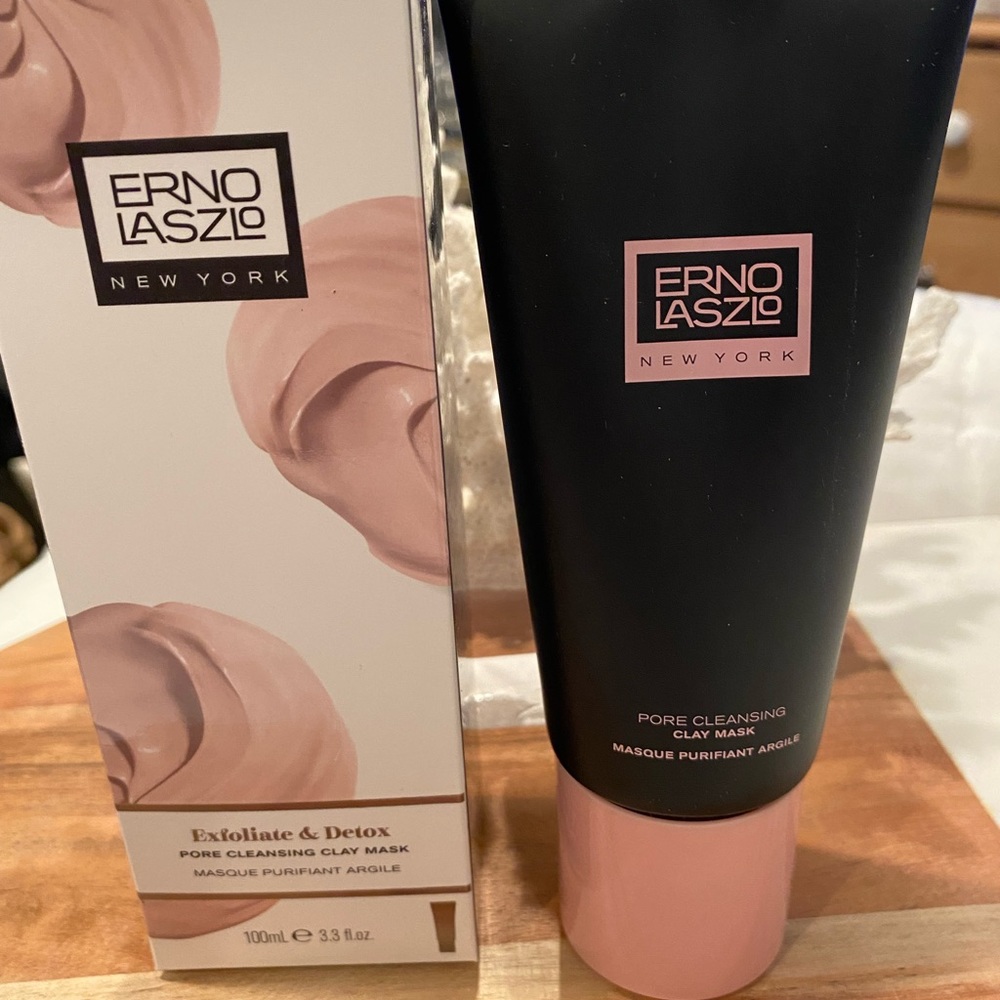 Erno Laszlo exfoliate and detox clay mask..Pore cleansing deep detox face mask.